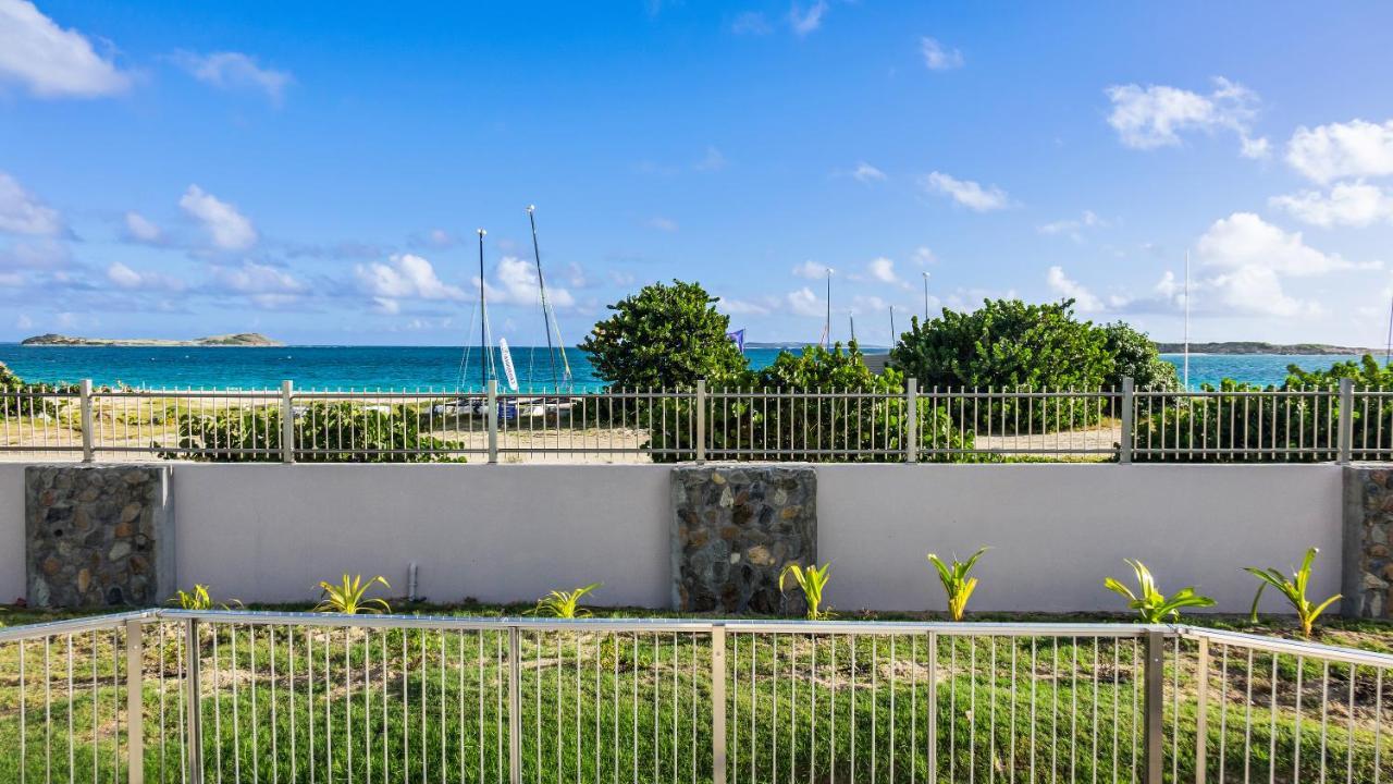 Sea Front Apartment Orient Bay Exterior photo